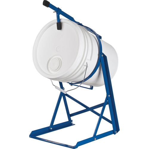 Basculeur de bidon, 5 gal. US (4,16 gal. imp.), 75 lb/34 kg Capacit&eacute;, 11-1/2" Ha. de distribution Mukwa Safety Services