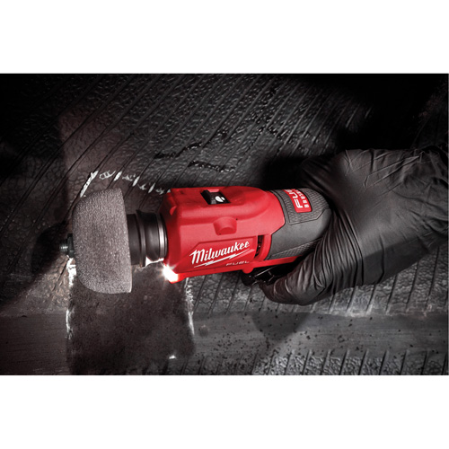 Ponceuse de pneus &agrave; basse vitesse M12 Fuel Mukwa Safety Services