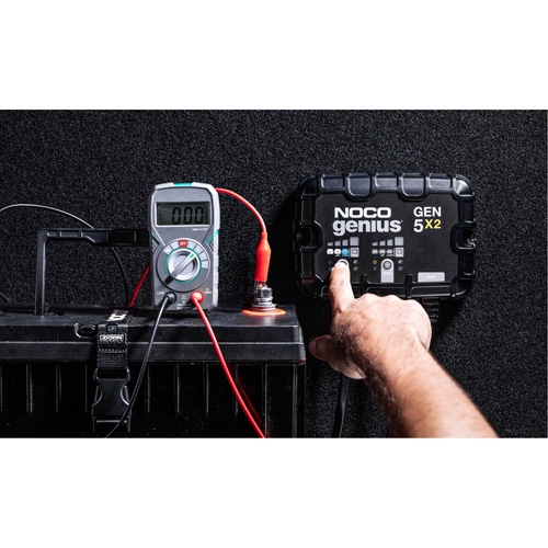 Chargeur de batterie embarqu&eacute; &agrave; 2 sorties de 10 amp&egrave;res Gen5X2 Genius Mukwa Safety Services