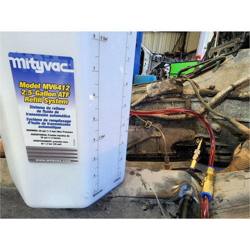 Syst&egrave;me de remplissage de liquide de transmission automatique de 2,5 gallon Mukwa Safety Services