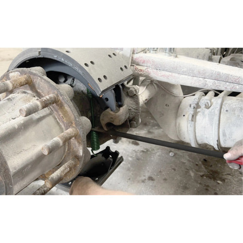 Fourche pour ressort de frein trait&eacute;e thermiquement avec tige extra-longue Mukwa Safety Services