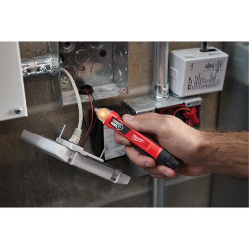 Dual Range Non-Contact Voltage Detector, 12 V - 49 V/50 V - 1000 V, Display & Sound Alert Mukwa Safety Services