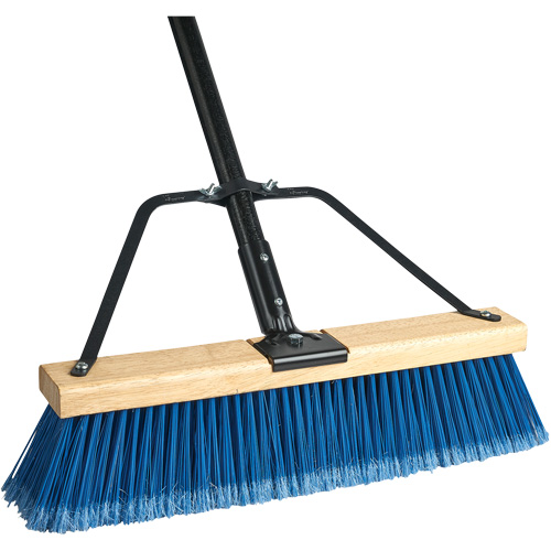 Balai-brosse &agrave; manche renforc&eacute; Ryno, 36", Fin, Soies PVC Mukwa Safety Services