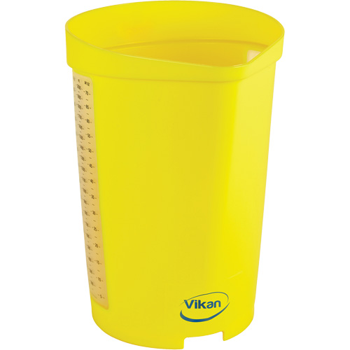 Cruche gradu&eacute;e, Plastique, Jaune, 65 oz Mukwa Safety Services
