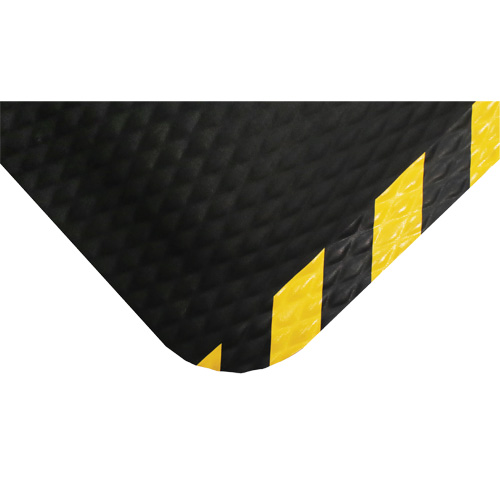 Tapis Hog Heaven, Losange, 4-4/5' x 8' x 5/8", Noir/Jaune, Nitrile Mukwa Safety Services