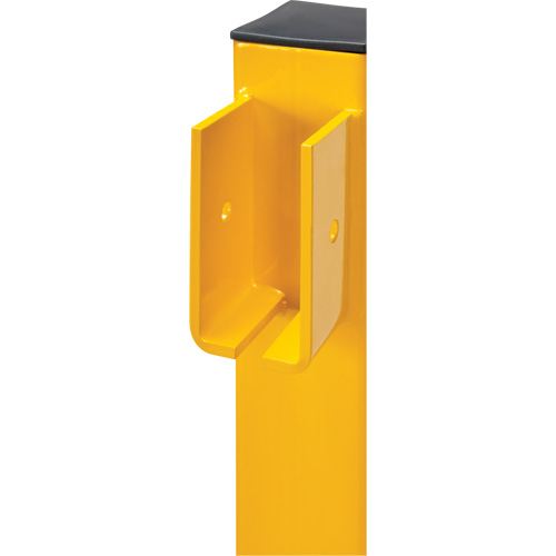 Poteau en ligne pour garde-corps l&eacute;gers, Acier, 42" h, Jaune s&eacute;curit&eacute; OSHA Mukwa Safety Services