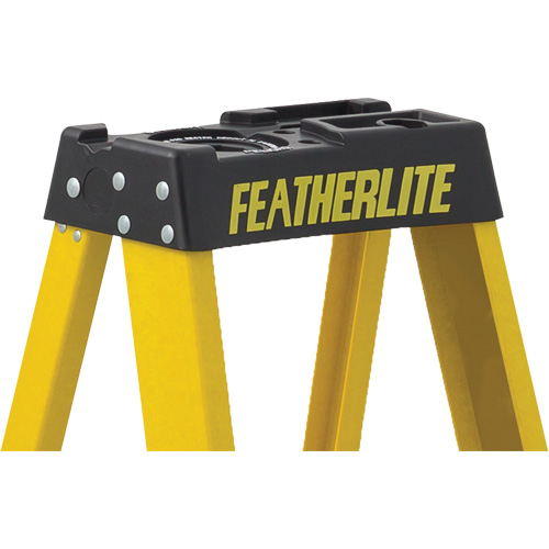 Industrial Heavy-Duty Stepladders (6900 Series), 4', Fibreglass, 300 lbs. Capacity, Type 1A Mukwa Safety Services