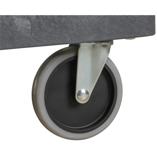Chariot utilitaire pour l'entretien, 2 tiers, 24-5/8" x 32-1/2" x 40", Capacit&eacute; 550 lb Mukwa Safety Services