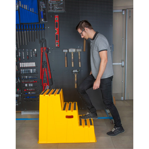Escabeau industriel, 3 marches, 34-13/16" x 22-7/16" x Hauteur 28-1/2" Mukwa Safety Services