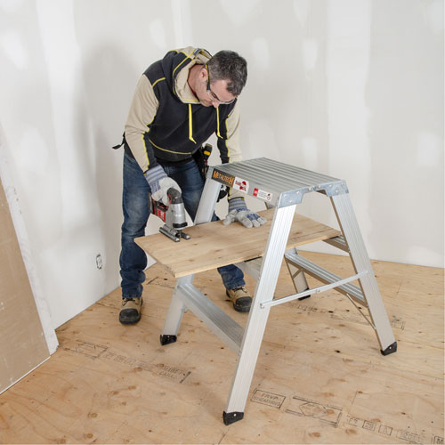 Poste de travail chevalet de sciage portatif, Cadre Aluminium, 12-1/4" p x 36" h Mukwa Safety Services