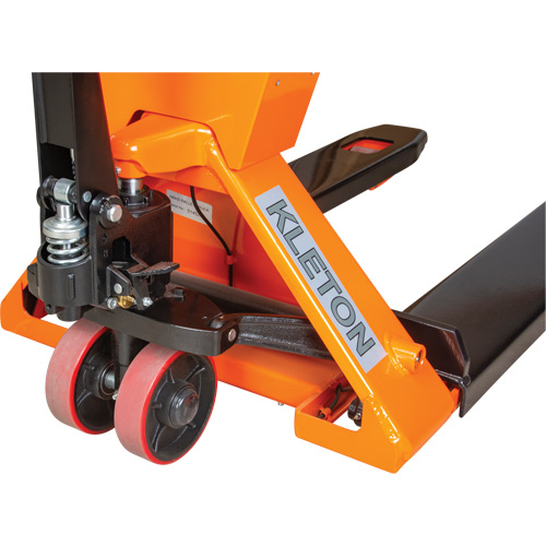Transpalette &agrave; balance num&eacute;rique, 44,5" lo x 27,75" la, Capacit&eacute; de 4400 lb Mukwa Safety Services