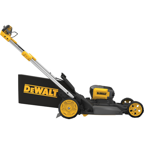 Trousse tondeuse &agrave; gazon autopropuls&eacute;e sans balais sans fil avec roues motrices arri&egrave;res 60 V MAX*, Pouss&eacute;e automatique, &agrave; pile, Largeur de coupe 21" Mukwa Safety Services