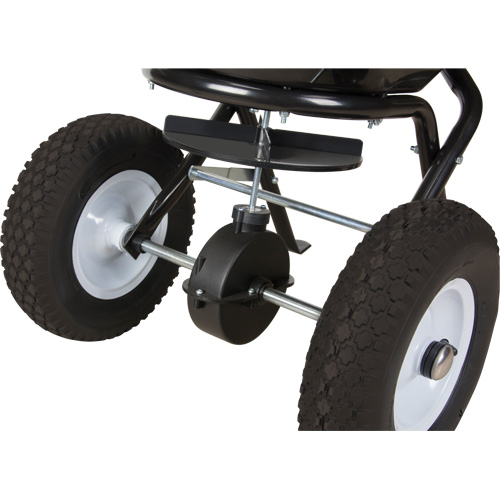 &eacute;pandeurs &agrave; la vol&eacute;e, 22000 pi², Capacit&eacute; de 100 lb Mukwa Safety Services