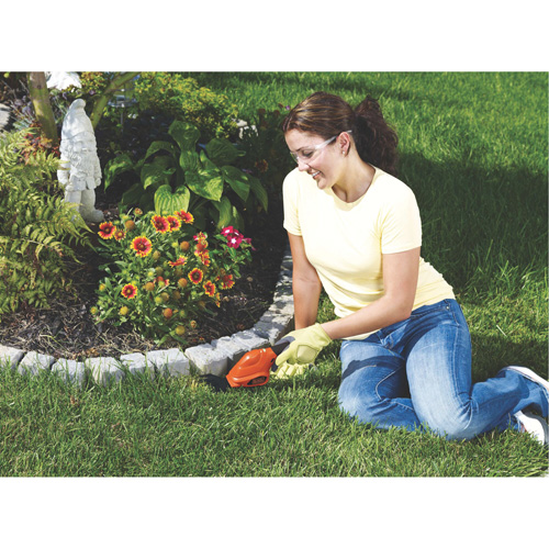 2-in-1 Garden Shear/Shrubber, Battery Powered, 3.6 V, 4"/6" Cutting Width Mukwa Safety Services