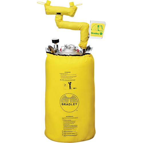 Douche oculaire portative avec enveloppe chauffante, Pressuris&eacute;, Capacit&eacute; 15 gal., Conformit&eacute; ANSI Z358.1 Mukwa Safety Services
