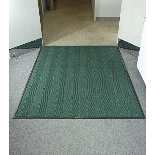 Waterhog&reg; Eco Elite Matting, Wiper/Scraper, 6' x 6' x 3/8", Southern Pine Mukwa Safety Services