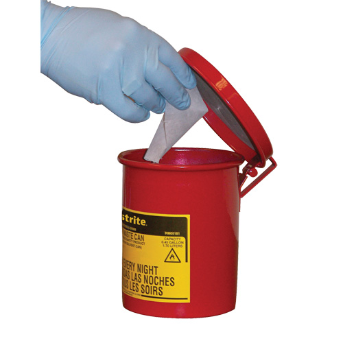 Mini bidons pour d&eacute;chets huileux pour dessus d'&eacute;tabli, Homologu&eacute; FM, 0,45 gal. US, Rouge Mukwa Safety Services