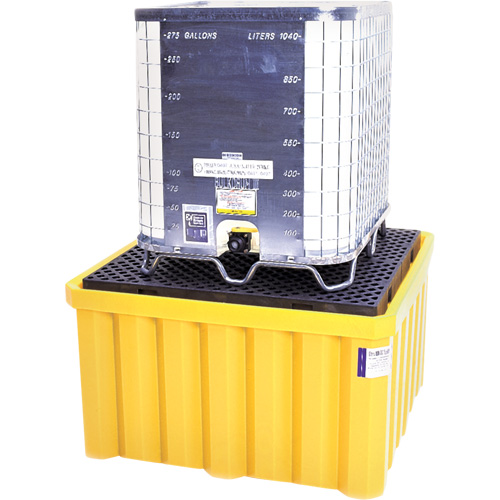 Palette antid&eacute;versement avec drain Ultra-IBC Spill Pallet , Capacit&eacute; de d&eacute;versement 400 gal. US, 58,75" x 58,75" x 33" Mukwa Safety Services
