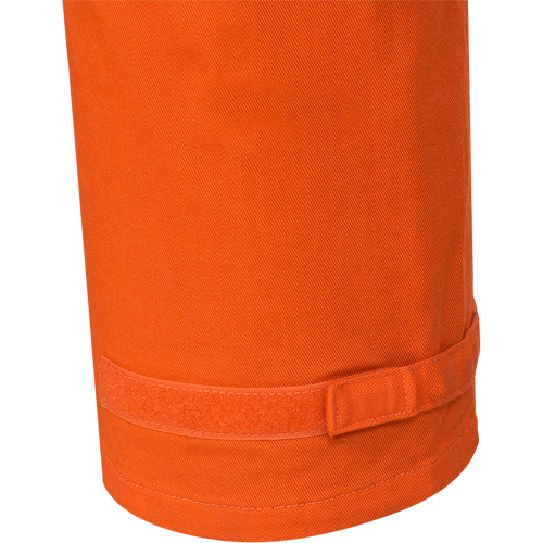 7702 Combinaison de s&eacute;curit&eacute; haute visibilit&eacute; ignifuge, Taille 36, Orange Mukwa Safety Services