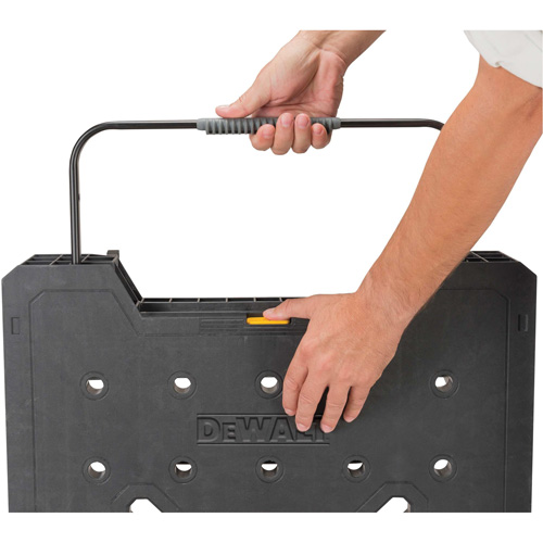 &eacute;tabli pliant Express Mukwa Safety Services