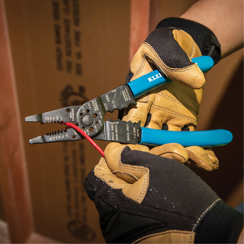 Outils polyvalents &agrave; bec long, 8-1/4" lo, 10 - 22 AWG Mukwa Safety Services