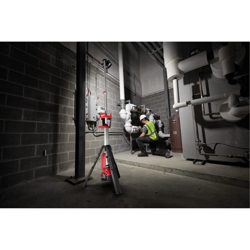 Tour d'&eacute;clairage &agrave; puissance double M18 Rocket, DEL, 2500 lumens, Boîtier en Aluminium Mukwa Safety Services