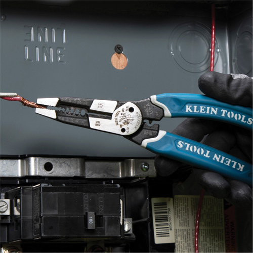 Outil polyvalent Klein-Kurve pour d&eacute;nuder, couper et sertir les fils, 8-1/4" lo, 8 - 20 AWG Mukwa Safety Services