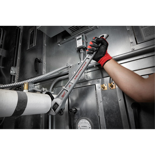 Cl&eacute; &agrave; tuyau coud&eacute;e en aluminium, Cap des m&acirc;choires 3", Longueur 24", Fini Rev&ecirc;tement en poudre, Prise Ergonomique Mukwa Safety Services