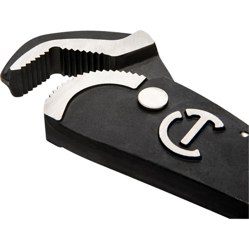 Self-Adjusting Dual Material Pipe Wrench, 1-1/2" Jaw Capacity, 12" Long, Black Oxide Finish, Cushion Handle Mukwa Safety Services