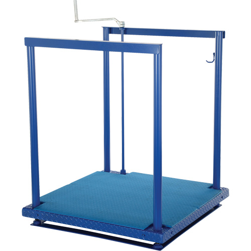 Ergonomic Posi-Crank Platform With Anti-Fatigue Mat, 36" W x 72" D, 500 lbs. Capacity, All-Welded Mukwa Safety Services