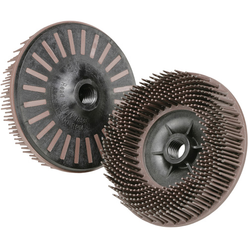 Disques radiaux bristle pour meuleuses angulaires Scotch-Brite, C&eacute;ramique, Grain 36, 4-1/2" dia. Mukwa Safety Services