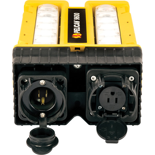 Syst&egrave;me avec t&ecirc;te d'&eacute;clairage modulaire et support, DEL, 24 W, 3000 lumens, Boîtier en Aluminium Mukwa Safety Services