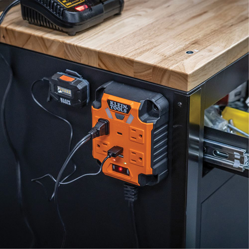 Bloc multiprise magn&eacute;tique Powerbox 1, 4 Prise(s), 5', 120 V Mukwa Safety Services