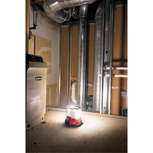 Lampe de chantier compacte M18 RADIUS avec ONE-KEY, DEL, 4400 lumens Mukwa Safety Services