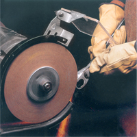 Meules d'abrasion & de polissage Scotch-brite, 6" dia. x 1" la, Arbre 1", Oxyde d'aluminium Mukwa Safety Services