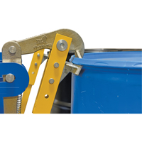 Manipulateur de barils Eagle Beak automatique, Pour 55 gal. US (45 gal. imp.) Mukwa Safety Services