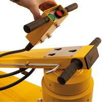 Mammut Jack, 165 Ton(s), Air Hydraulic Mukwa Safety Services