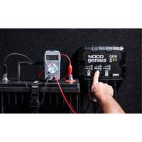 Chargeur de batterie embarqu&eacute; &agrave; 3 sorties de 15 amp&egrave;res Gen5X3 Genius Mukwa Safety Services