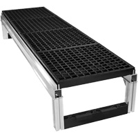 Trousse de plateforme de travail modulaire en aluminium &agrave; drainage ouvert FOUNDATION, 18" la x 72" pr, Capacit&eacute; de 400 lb, Enti&egrave;rement soud&eacute; Mukwa Safety Services