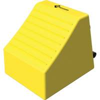 Cale de roue ultra-robuste pour l'exploitation mini&egrave;re Checkers Safety, PEHD, Jaune, 14-1/2" la x 17-1/2" p x 16" h Mukwa Safety Services