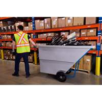 Chariot basculeur en acier, Poly&eacute;thyl&egrave;ne, 1,1 vg³, Capacit&eacute; de charge de 1250 lb Mukwa Safety Services