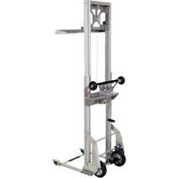 Appareil de levage portatif en aluminium, M&eacute;canisme Pompe au pied, Capacit&eacute; de 200 lb, Levage max de 61" Mukwa Safety Services