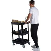 Chariot utilitaire avec tablette &agrave; bordure profonde, 3 tiers, 19" x 39-1/2" x 28-1/4", Capacit&eacute; 330 lb Mukwa Safety Services