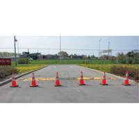 C&ocirc;ne de signalisation, 28", Orange, Bande(s) r&eacute;fl&eacute;chissante(s) 4" & 6" Mukwa Safety Services