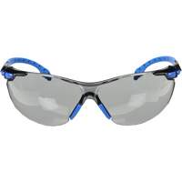 Lunettes de s&eacute;curit&eacute; Solus avec lentilles Scotchgard, Lentille Grise/fum&eacute;e, Antibu&eacute;e, R&eacute;pond ou surpasse la norme CSA Z94.3 Mukwa Safety Services