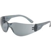Lunettes de s&eacute;curit&eacute; s&eacute;rie Z600, Lentille Grise/fum&eacute;e, Anti-&eacute;gratignures, ANSI Z87+/R&eacute;pond ou surpasse la norme CSA Z94.3 Mukwa Safety Services