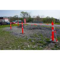 Poteau d&eacute;lin&eacute;ateur de qualit&eacute; sup&eacute;rieure, 42" h, Orange Mukwa Safety Services