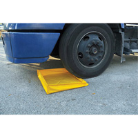 Flexible Ultra-Utility Tray, 42" lo x 42" la x 4,8" h, Cap. de d&eacute;versement 18 gal. US Mukwa Safety Services