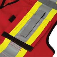 6678 Veste d'arpenteur antimicrobienne haute visibilit&eacute; avec dos en maille, Rouge, Petit, Polyester Mukwa Safety Services