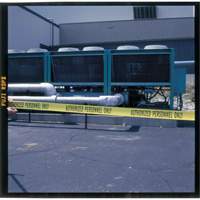 Ruban pour barricade, Anglais, 3" la x 200' lo, 3 mils, Noir sur jaune Mukwa Safety Services